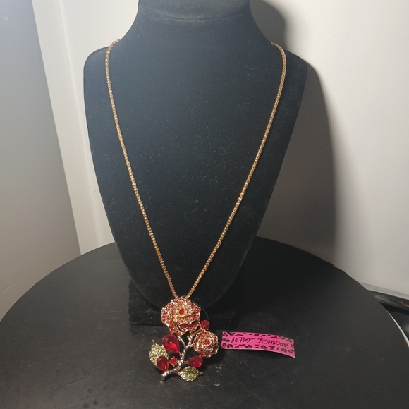 Betsey Johnson Accessories - Betsey Johnson red  rhinestone flowers charm Pendant Necklace